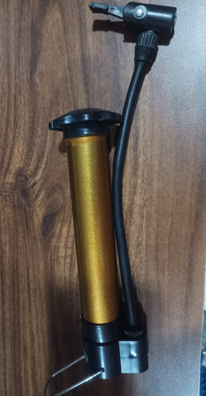 Hand Air Ball Pump – Portable Metal Inflator for Basketball, Soccer & More